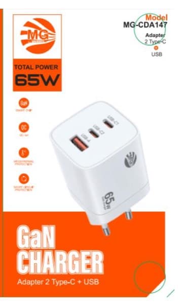 MG 30W Super charge rapide Adaptateur avec Câble blanc 2×USB-C + 1×USB CDA14
